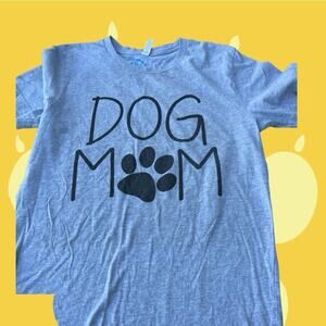 DE, Dog Mom short sleeve T-shirt, gray women's size S